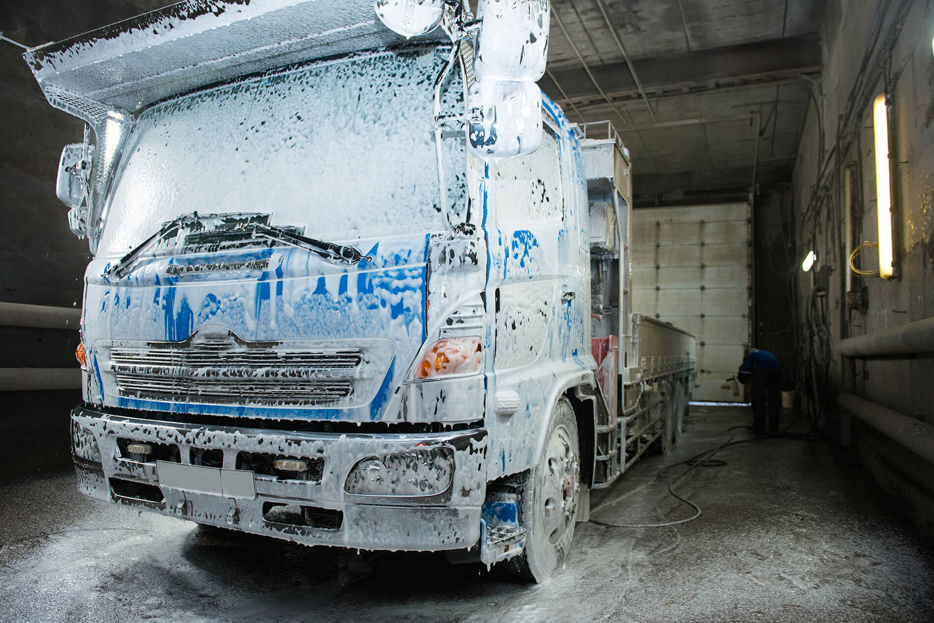 Mastering the Art of Truck Detailing: Top DIY Tips for a Showroom Shine